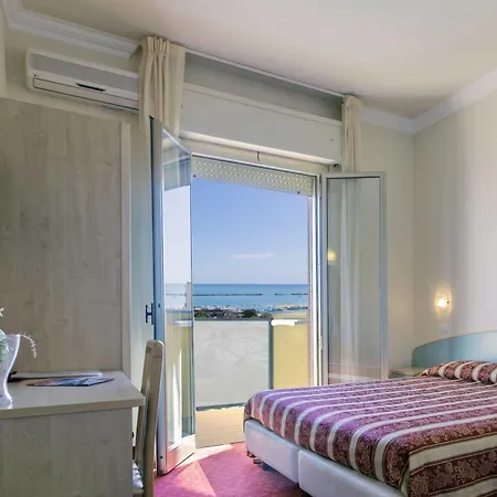 Silver Hotel 3*