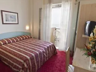 Silver 3* تْشيزيناتيكو