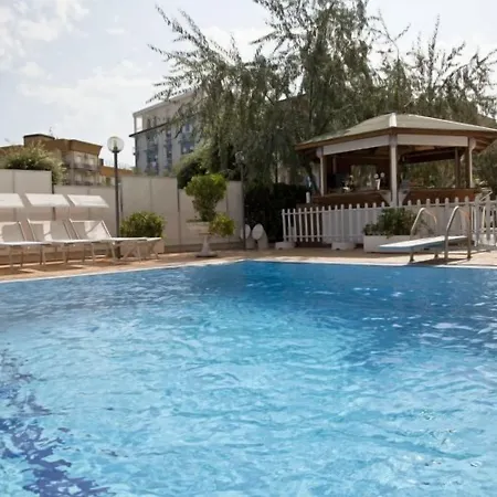 Silver 3* צ'סנטיקו